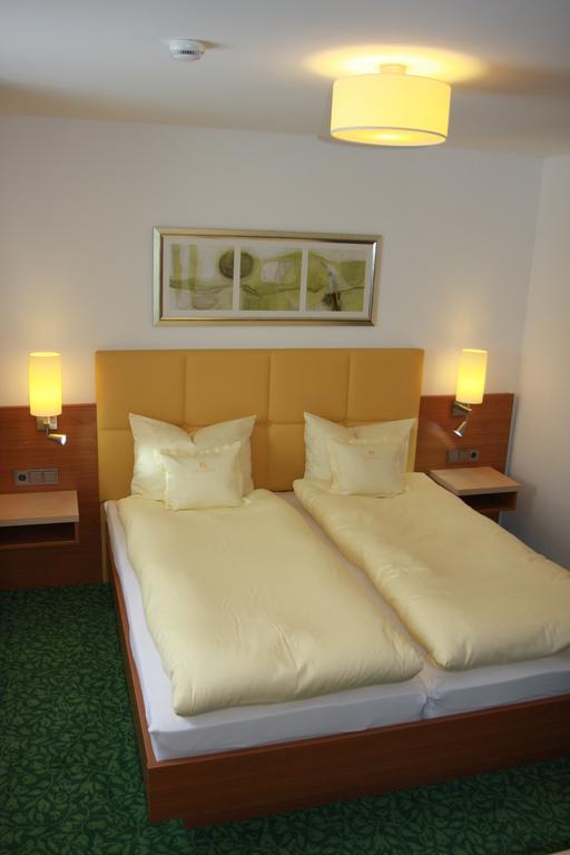 Hotel Sonnenhof Timelkam Esterno foto
