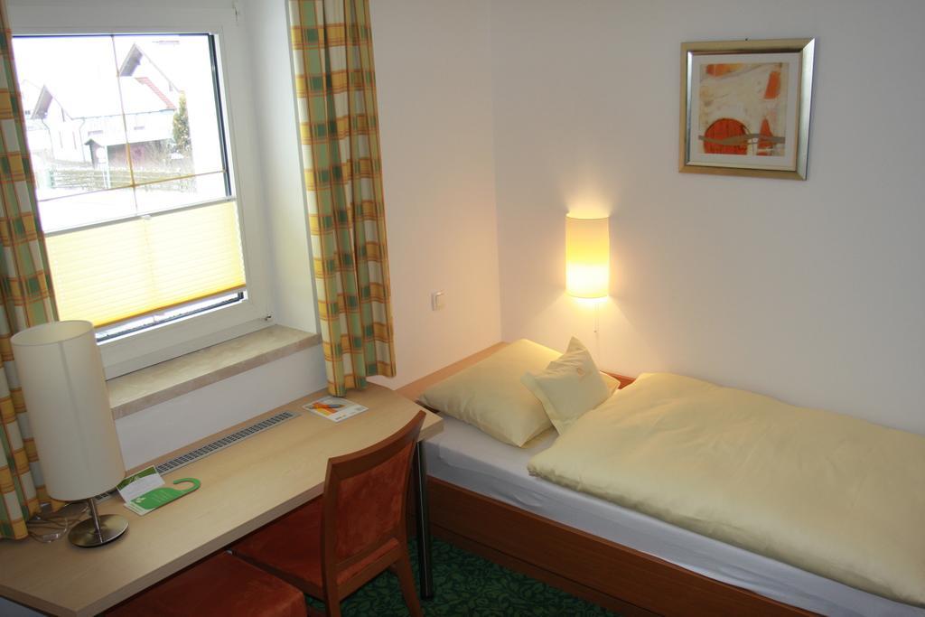 Hotel Sonnenhof Timelkam Esterno foto