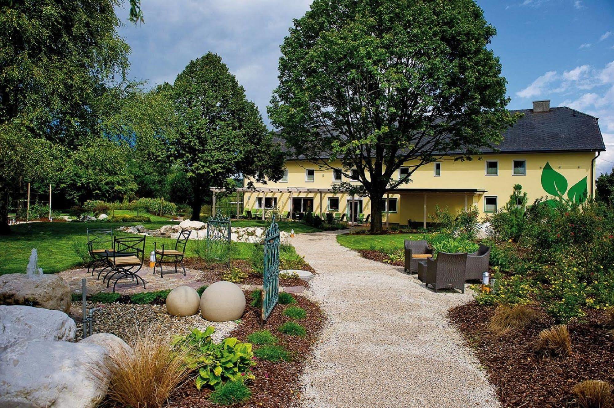 Hotel Sonnenhof Timelkam Esterno foto