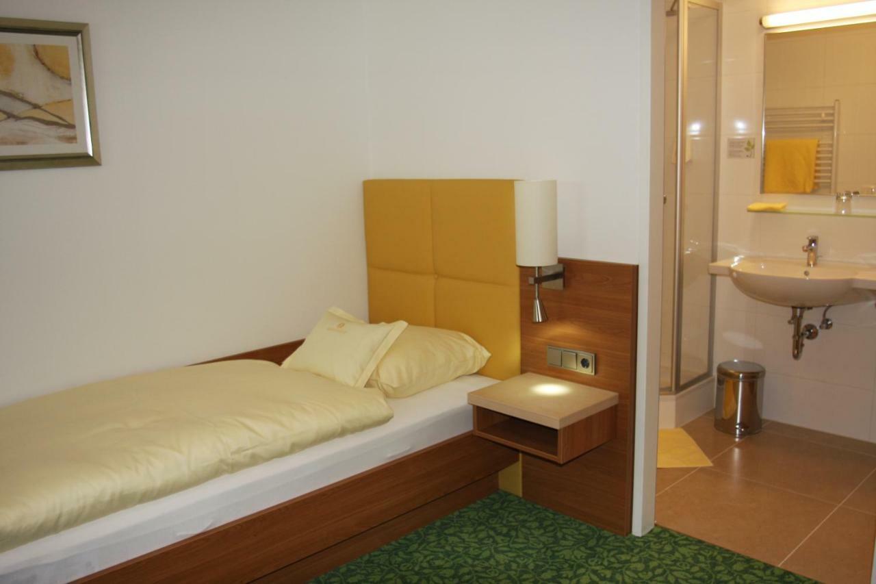 Hotel Sonnenhof Timelkam Esterno foto